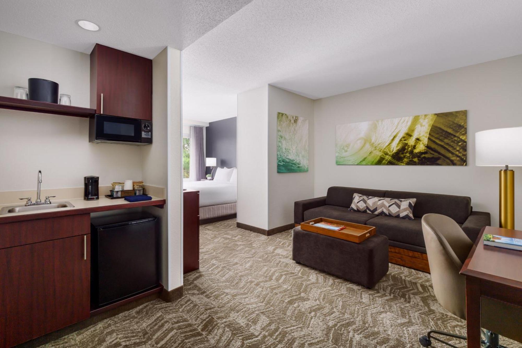 Springhill Suites Manchester-Boston Regional Airport Екстериор снимка