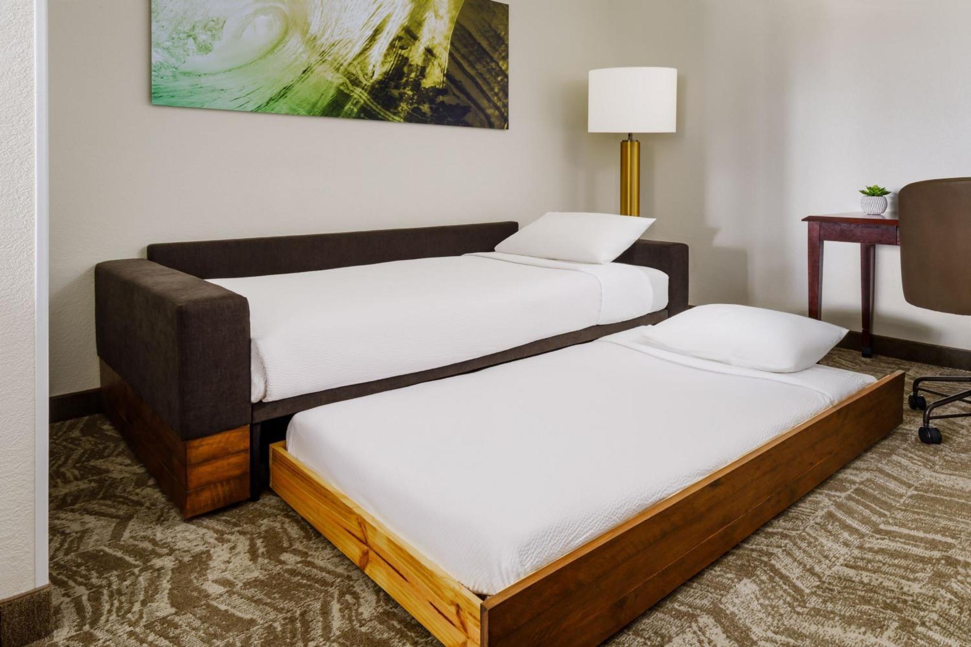 Springhill Suites Manchester-Boston Regional Airport Екстериор снимка