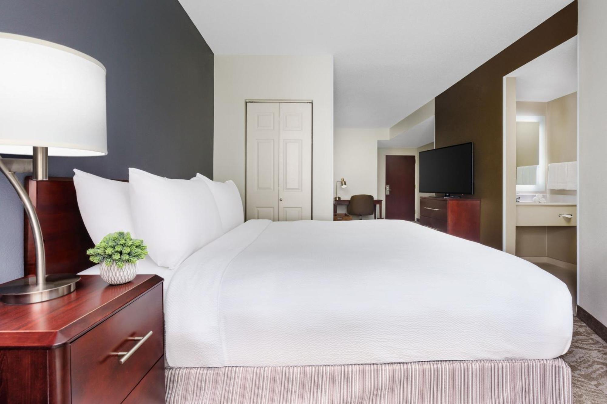Springhill Suites Manchester-Boston Regional Airport Екстериор снимка