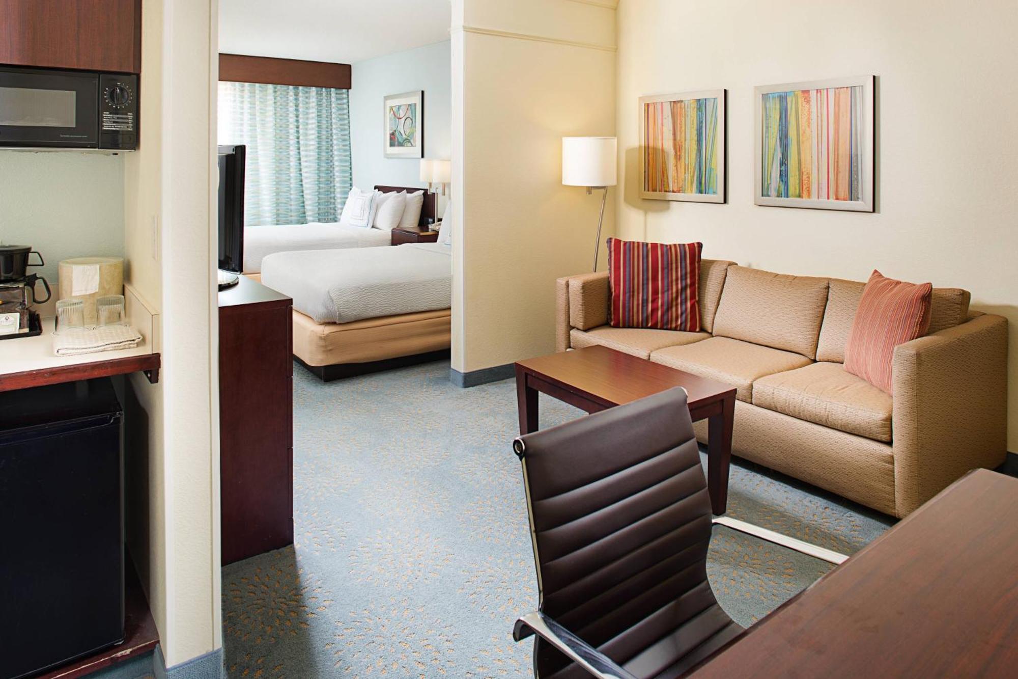 Springhill Suites Manchester-Boston Regional Airport Екстериор снимка